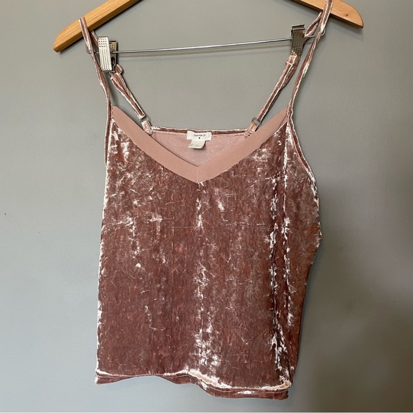 Velvet Pajama Set - Picture 2 of 5